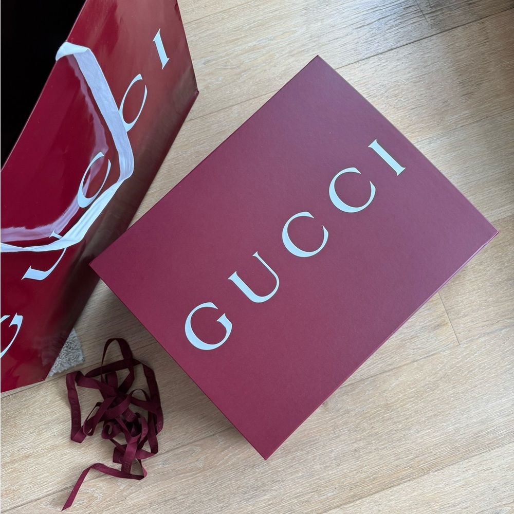 Large Gucci burgundy packaging box and bag